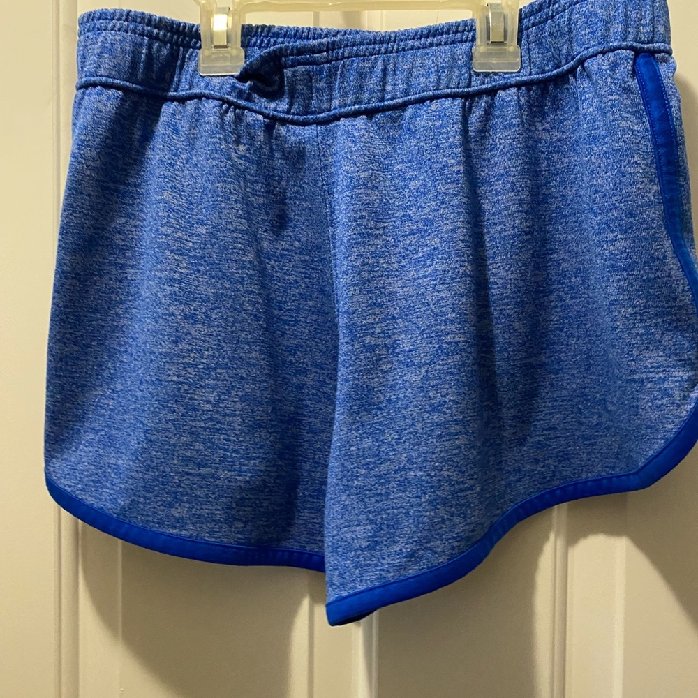 Under Armour Shorts - Picture 3 of 7